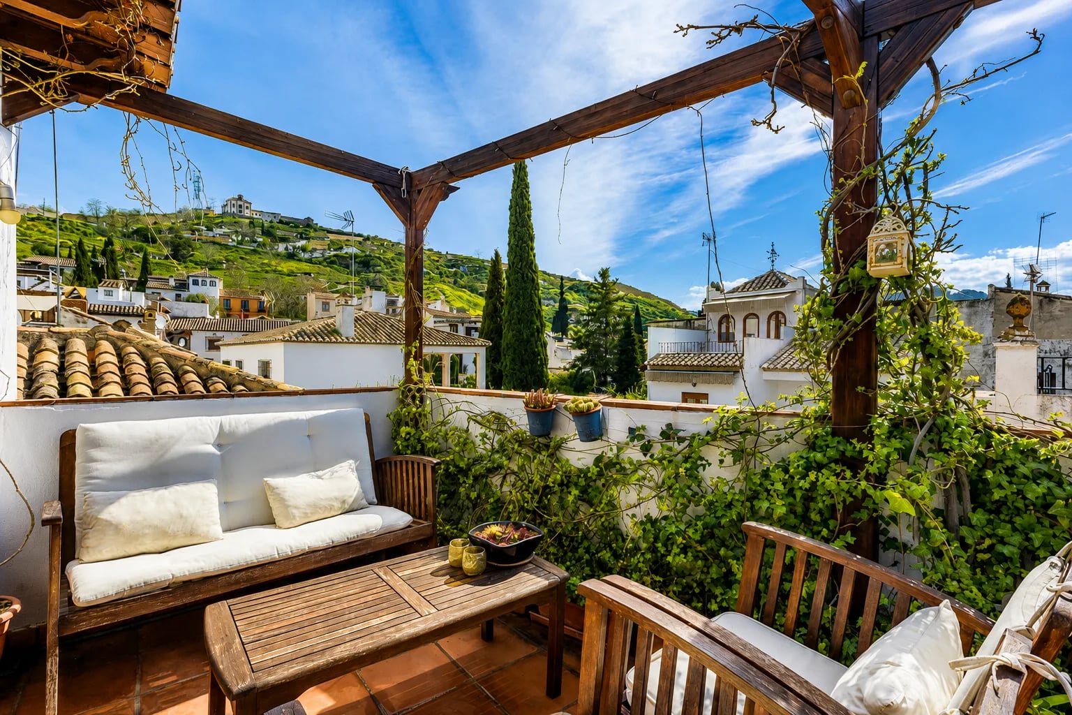 Dúplex con terraza y apartamentos independientes - Albaicín Alto